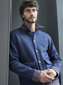 Cardigan uomo in morbida e calda felpa blu, con collo alto